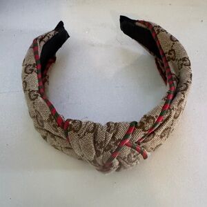 Beige Patterned Knotted Fashion Headband with Red & Green Trim